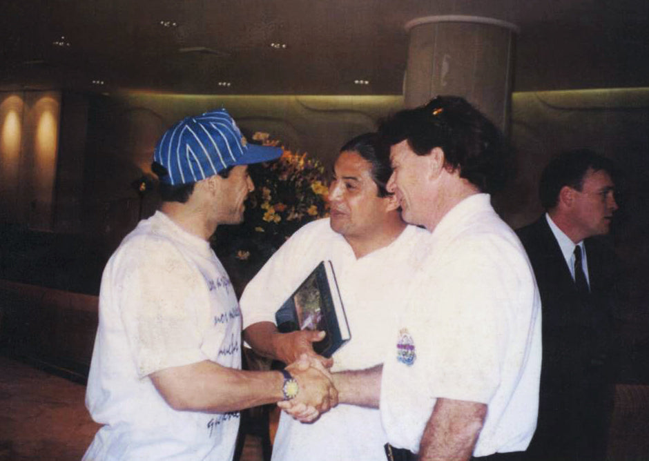 La mano de Dios en Sídney T-shirt